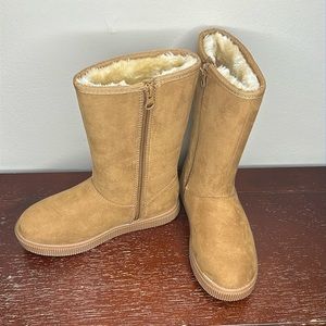 Cat & Jack girls tan  winter boots size 13